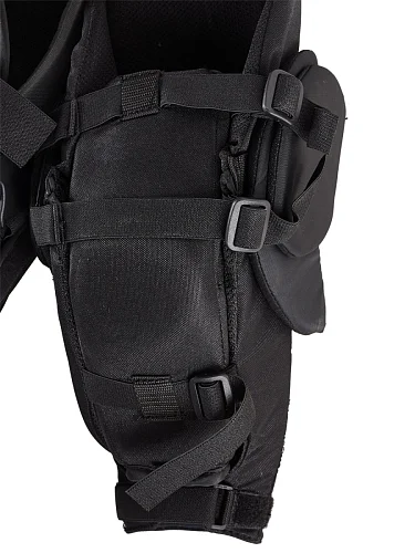 Нагрудник вратаря BAUER SUPREME S29 INT Нагрудник вратаря BAUER SUPREME S29 INT